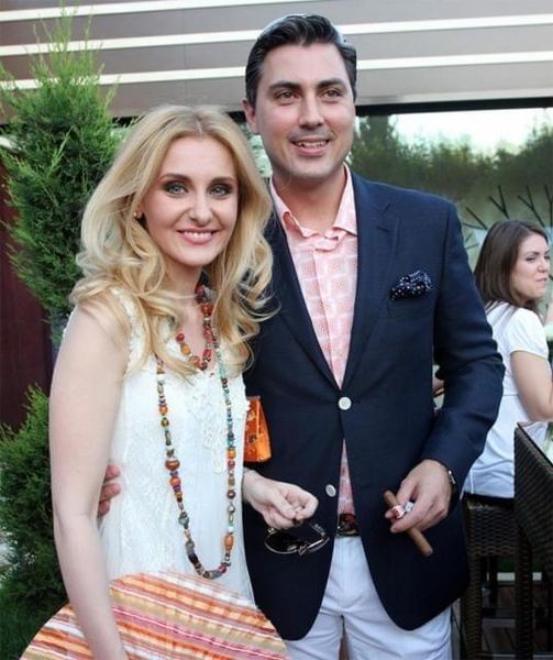 Alina Sorescu regretă că nu a divorțat mai devreme de Alexandru Ciucu. Extrem de discretă în timpul mariajului, acum artista rupe tăcerea