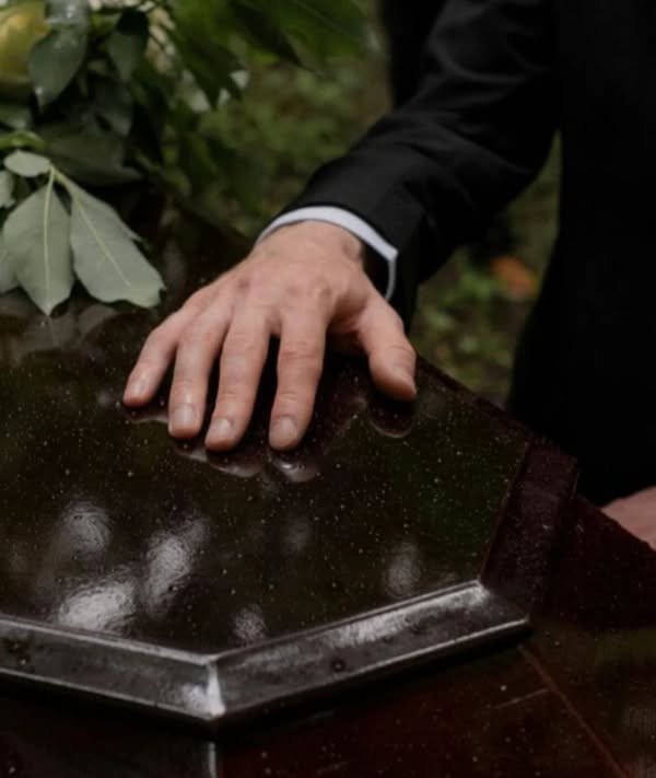 Ajutor de înmormântare 2025. Se schimbă iar legea în România.Cât se va plăti pe ajutorul de deces