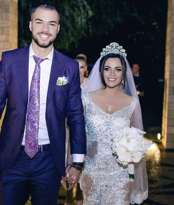 Carmen de la Salciua este foc și para pe Culita Sterp, după ce acesta a recunoscut motivul pentru care a inselat-o când erau casătoriți! Artista il acuză că nu ar fi spus, de fapt, tot adevărul