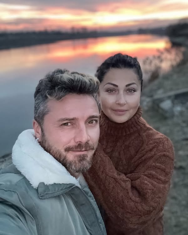 Decizia radicală luată de Gabriela Cristea! A dat vestea de lângă Tavi Clonda: „Amândoi de mână”. Se întâmplă la scurt timp după ce vedeta de televiziune și-a dat demisia în direct