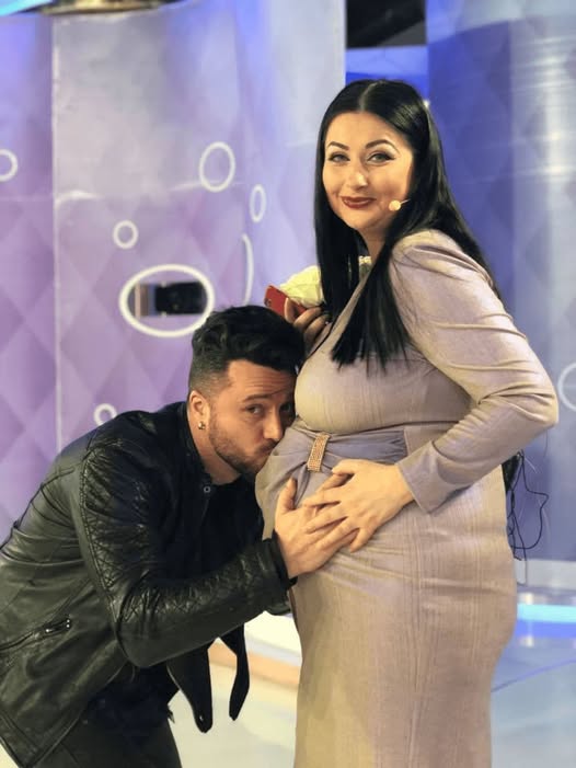 Gabriela Cristea a plecat de la Antena Stars pentru că este însărcinată? Imaginea care le-a dat de gândit fanilor!