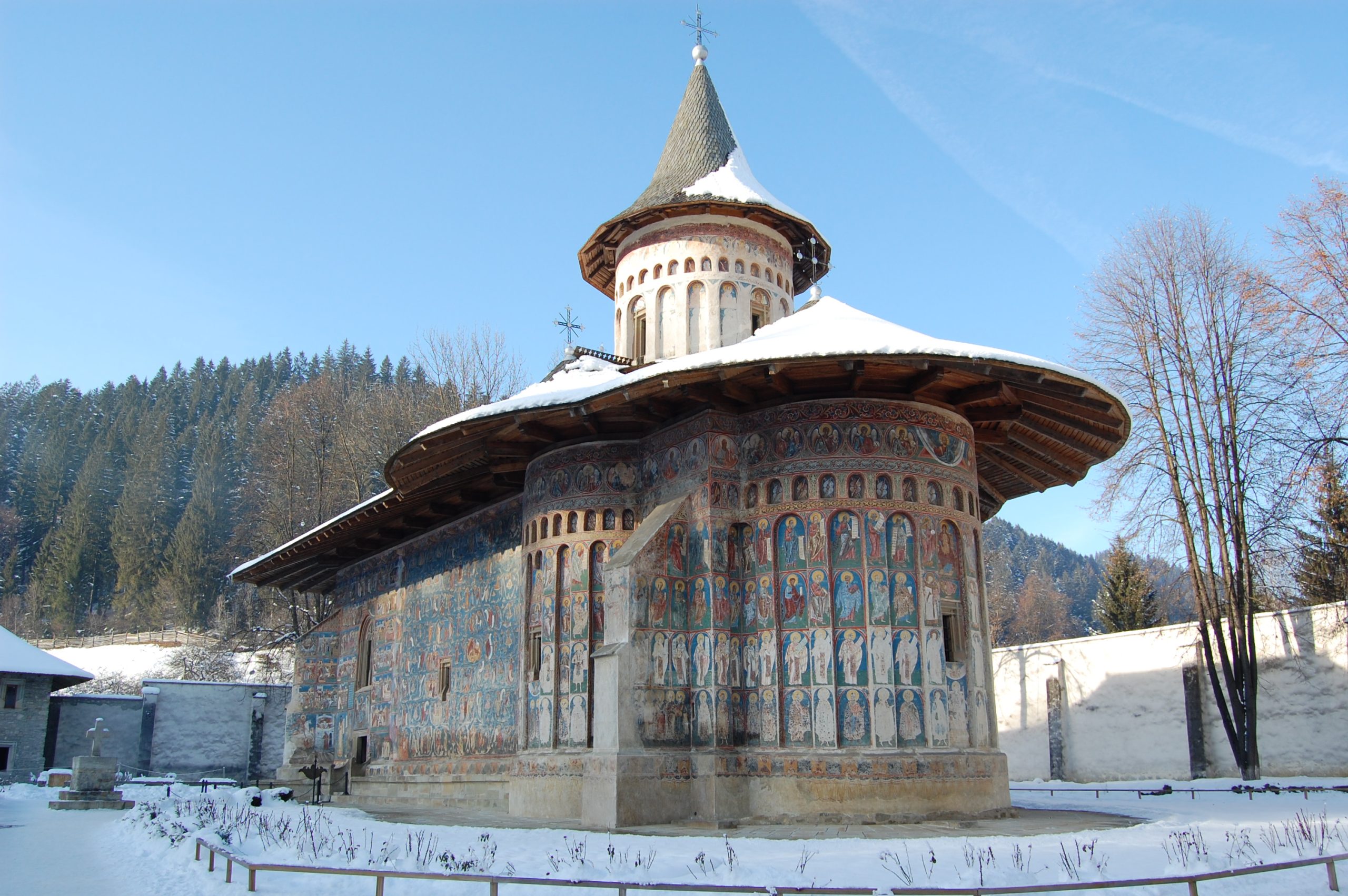 Mănăstirea din România unde miracolele se petrec cu adevărat și orice dorință se împlinește