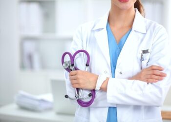 Cum influențează sănătatea schimbările bruște de temperatură. Atunci când temperatura variază cu zece grade, organismul experimentează un stres semnificativ