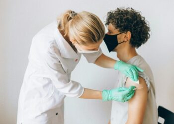 O boală contagioasă bine cunoscută a afectat România. Medicii au declarat epidemie