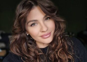 Cât i s-a propus Laurei Mușuroaea pentru a-l susține pe Călin Georgescu și de ce a refuzat influencerița suma impresionantă