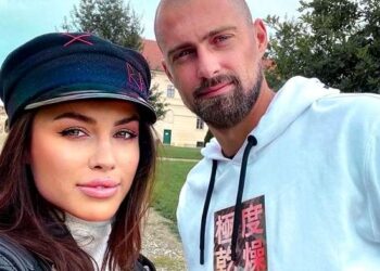 Ce meserie are soția lui Gabi Tamaș, concurent la Asia Express. După opt ani de relație, s-au căsătorit și au împreună o fetiță