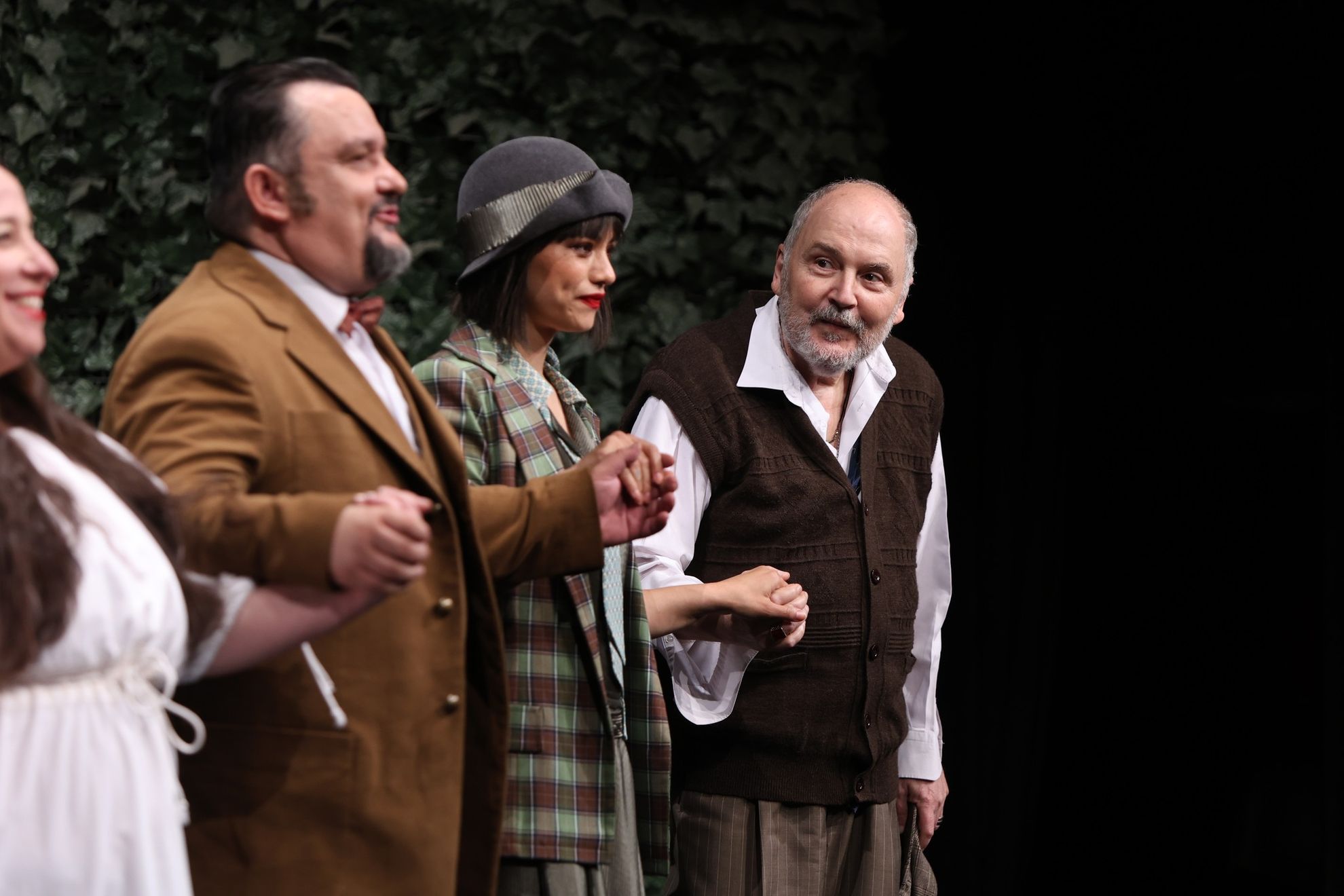 Durerea din spatele zâmbetului… Eugen Cristea, pe scenă, la o zi după pierderea Cristinei Deleanu: „Dacă vreodată o să vă treacă prin cap că meseria de actor este simplă…”