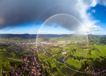 Apariție spectaculoasă pe cerul României! Fenomen rar observat și explicat de oamenii de știință