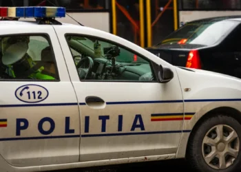 O tânără a fost răpită de pe stradă în București. A evadat din mașina agresorilor profitând de un moment de neatenție pentru a cere ajutor