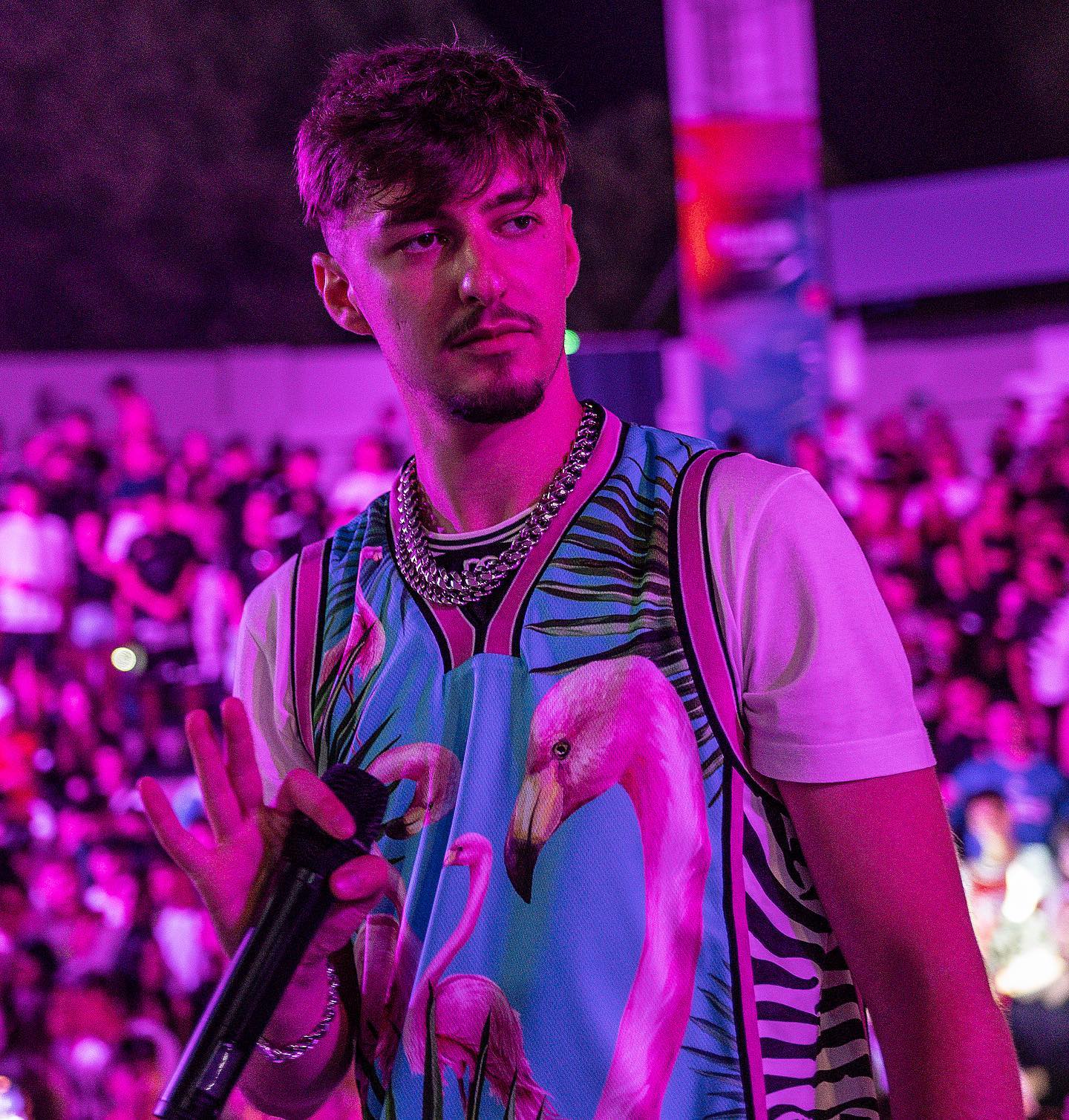 Vali Vijelie nu s-a lăsat ușor convins! Ce a întrebat-o pe iubita fiului său înainte să o accepte în familie