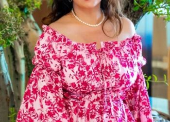 Oana Roman revine pe micile ecrane! Cu ce post TV a semnat și în ce emisiune va apărea. Vezi in comentarii