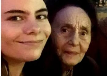 Cum arată astăzi Eliza, fiica Adrianei Iliescu. Tânăra a împlinit 21 de ani și a ales discreția în locul celebrității. Vezi in comentarii