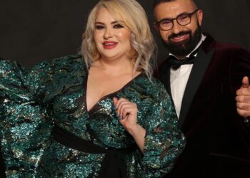 Momente de panică la Timișoara! Ioniță de la Clejani, transportat de urgență cu ambulanța după ce i s-a făcut rău pe scenă