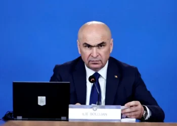 Fost ofițer, cercetat sub control judiciar pentru amenințări la adresa premierului Bolojan