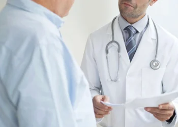 Măsurile Guvernului scot medicii în stradă. Greva generală devine o posibilitate reală