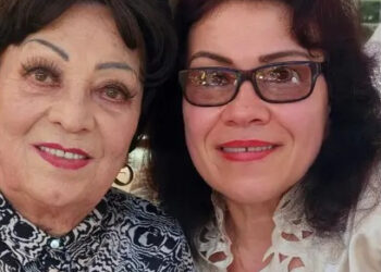 Vocea care a emoționat mii de români . Fiica Mariei Ciobanu, asemănare izbitoare cu celebra sa mamă…Vezi in comentarii