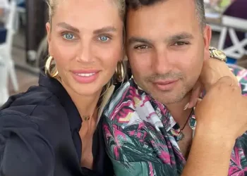 Andreea Bănică, idilă cu verișorul soțului… Vezi mai mult