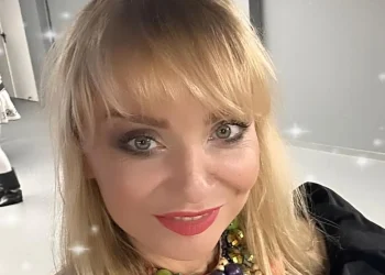 Cristina Cioran reacționează după ce Alex Dobrescu, din închisoare, i-a cerut să-l aștepte. Află ce a spus actrița