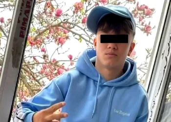 Mesajele care au atras atenția anchetatorilor. Ce apare pe conturile online ale băiatului de 13 ani din Cenei