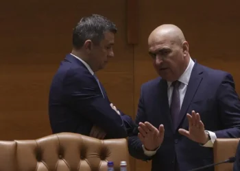 Coaliția, pe marginea prăpastiei! Un nou conflict explodează, iar Bolojan reacționează imediat