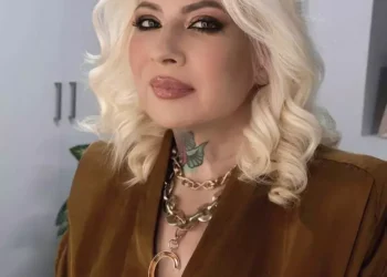 Cine este tatăl Calinei Dumitrescu. Catinca Roman a trăit doi ani cu tatăl fiicei sale, însă cei doi nu au ajuns niciodată în fața altarului