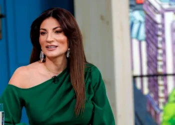 Ioana Ginghină nu ia nicio decizie importantă fără să își consulte fiica. Actrița îi cere acordul în tot ceea ce face. Motivul din spatele acestei alegeri surprinzătoare