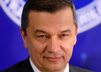 Mișcare strategică a lui Sorin Grindeanu. Scena politică, în fierbere