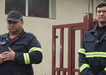 Sancționat în drum spre misiune! Un pompier a fost amendat și lăsat fără permis pentru că nu a oferit prioritate poliției