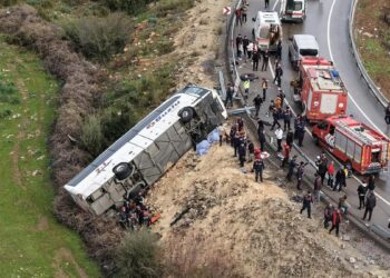 Tragedie într-una dintre cele mai populare stațiuni! 16 persoane și-au pierdut viața, iar zeci au fost rănite în urma unor accidente grave