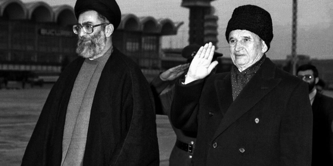Secretele ultimei vizite a lui nicolae ceausescu in iran s a spus ca a luat cu el teancuri cu valuta si lingouri de aur