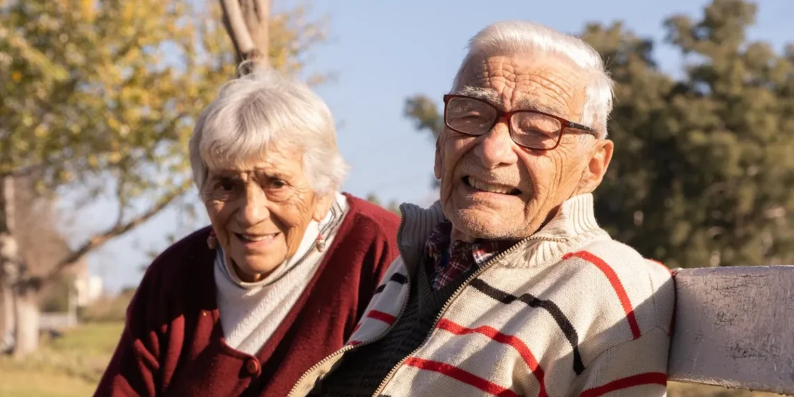 8I3JEsgcdKdWttE43ybrKjeqgmS9iejrrazrswKX