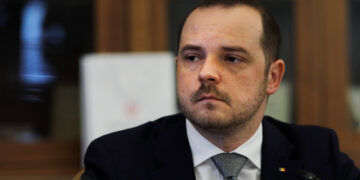 NjBlZjMyYWRlNjY4ZjYxYWQwY2I0YzMzOQ==.thumb