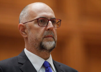 ZjFlNzc5MTcwMWUyOWM4MWY1MDYyN2RhMTFl.thumb