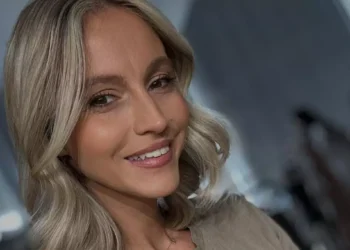 Andreea perju s a despartit de iubit