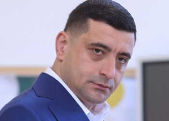 C2g9MWY3ZTkxODVhYjc0MzFlNzBhYWNlMDg2NDU1NzA1YjM=.thumb