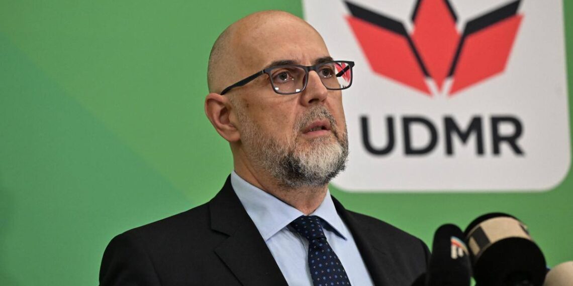 Udmr ramane la guvernare cu un vicepremier si doua ministere in guvernul bolojan
