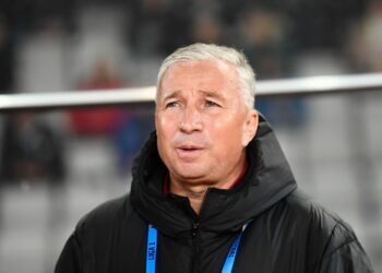 6824ae682bd9c dan petrescu profimedia