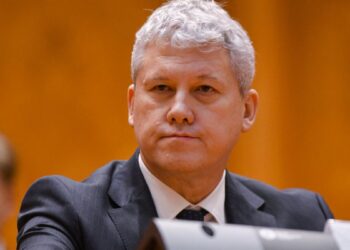 Catalin predoiu despre deficitul de personal din mai am recrutat cam 6 000 de oameni pe an dar lipsesc 30 000 in total