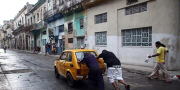 Cuba a ramas complet fara motorina si petrol in havana e curent electric doar doua ore pe zi