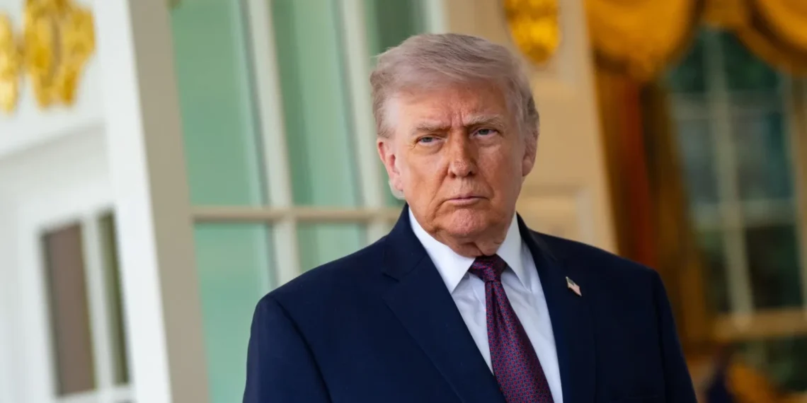Donald trump 7NLlQ