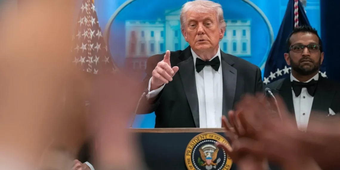 Donald trump QNgeU