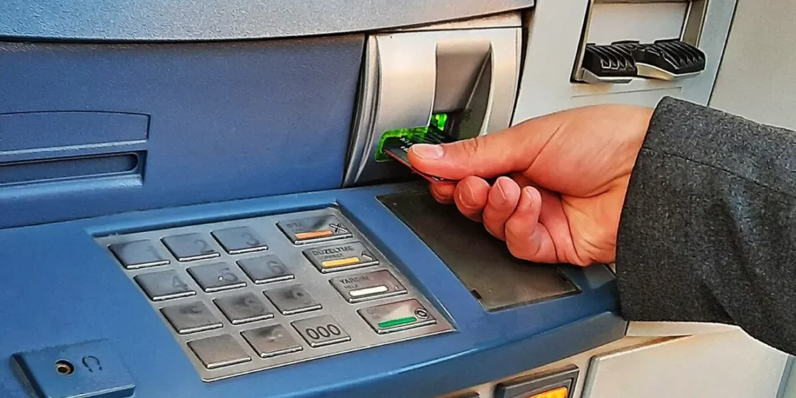 Https www.cancan.ro wp content uploads 2025 02 Adio bancomate. Cum vom retrage banii de pe card in urmatorii ani 1200x686