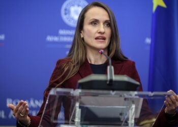 Ia romania in considerare sa declanseze articolul 4 din tratatul nato raspunsul ministrului oana toiu la cnn