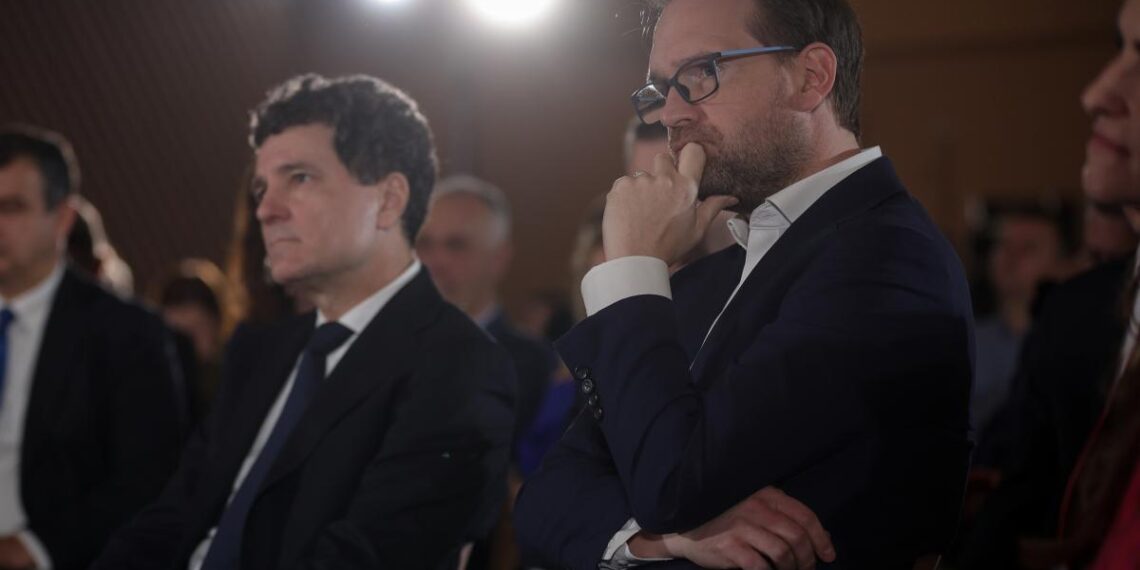 Incep consultarile la cotroceni surse nicusor dan va avea discutii astazi cu o parte din liderii fostei coalitii