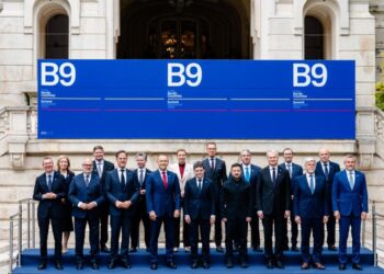 Ungaria s a abtinut de la semnarea declaratiei summitului b9 de la bucuresti care condamna rusia si sustine ucraina