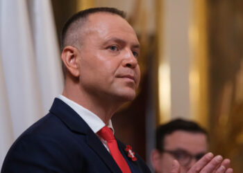 Președintele, amenințat cu m0artea pe internet! Un suspect a fost reținut de poliție