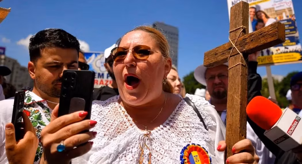 Diana sosoaca in mijlocul unui nou scandal dosare penale si amenzi in masa dupa marsul normalitatii EJf38d