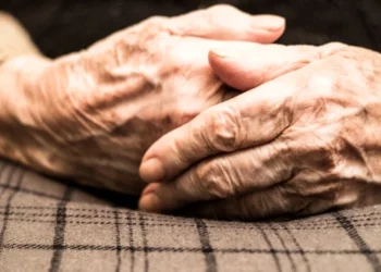Vești bune pentru PENSIONARI! Ajutor financiar de până la 1.000 de lei pentru…