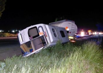 Un microbuz s-a ciocnit cu o autocisternă și o autoutilitară. În urma impactului, opt persoane au…