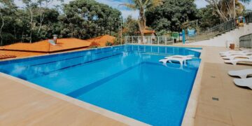 O fetiță de 7 ani și-a pierdut viața la o piscină din București. Unde se aflau părinții în acel moment